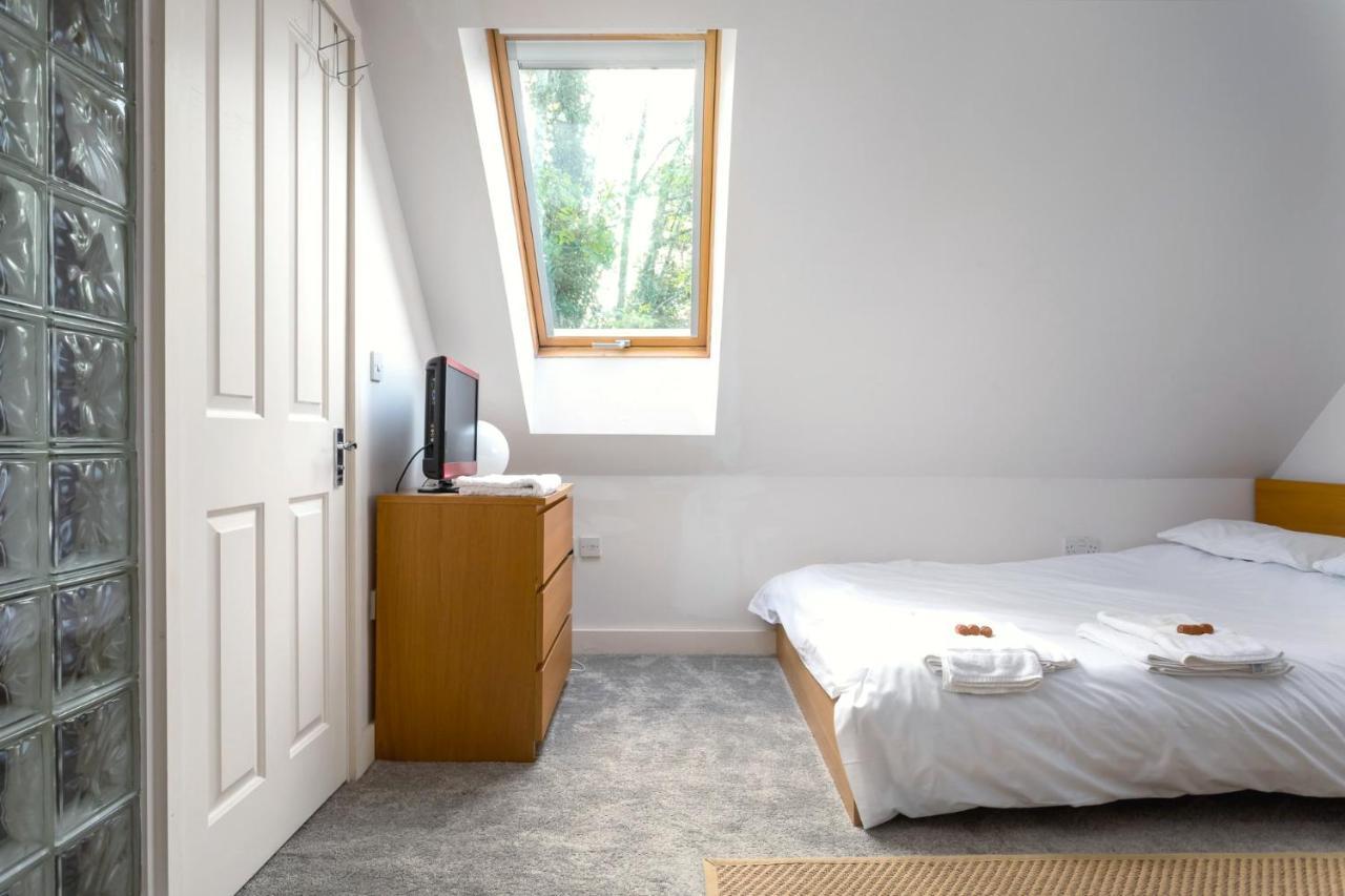 The Annexe Apartment Cheltenham Bagian luar foto