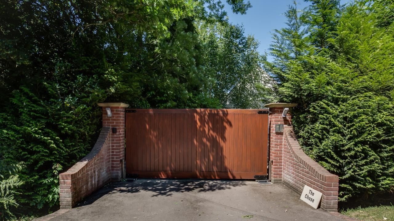 The Annexe Apartment Cheltenham Bagian luar foto